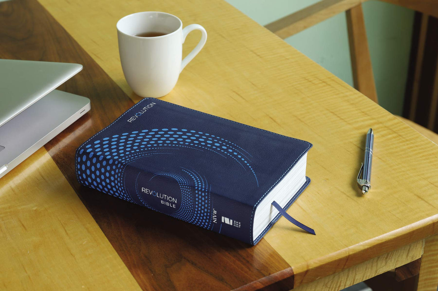 NIV, Revolution Bible, Leathersoft, Blue: The Bible for Teen Guys