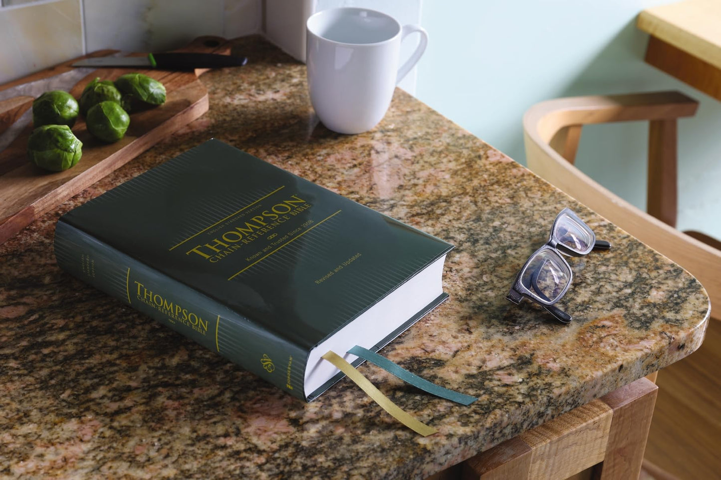 ESV, Thompson Chain-Reference Bible, Hardcover, Green, Red Letter