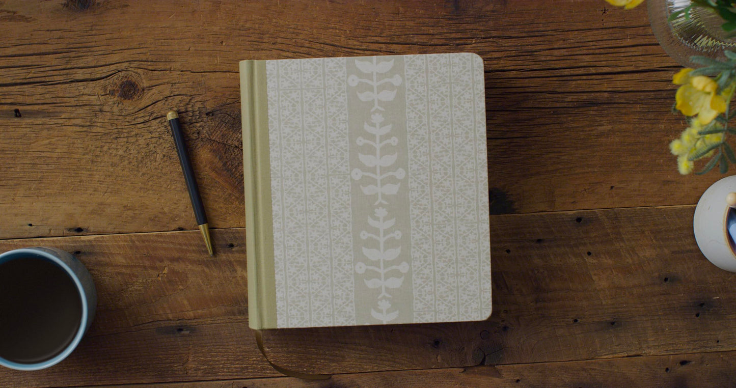 ESV Journaling Study Bible, Artist Series (Cloth over Board, Lulie Wallace, Isa): Holy Bible, English Standard Version