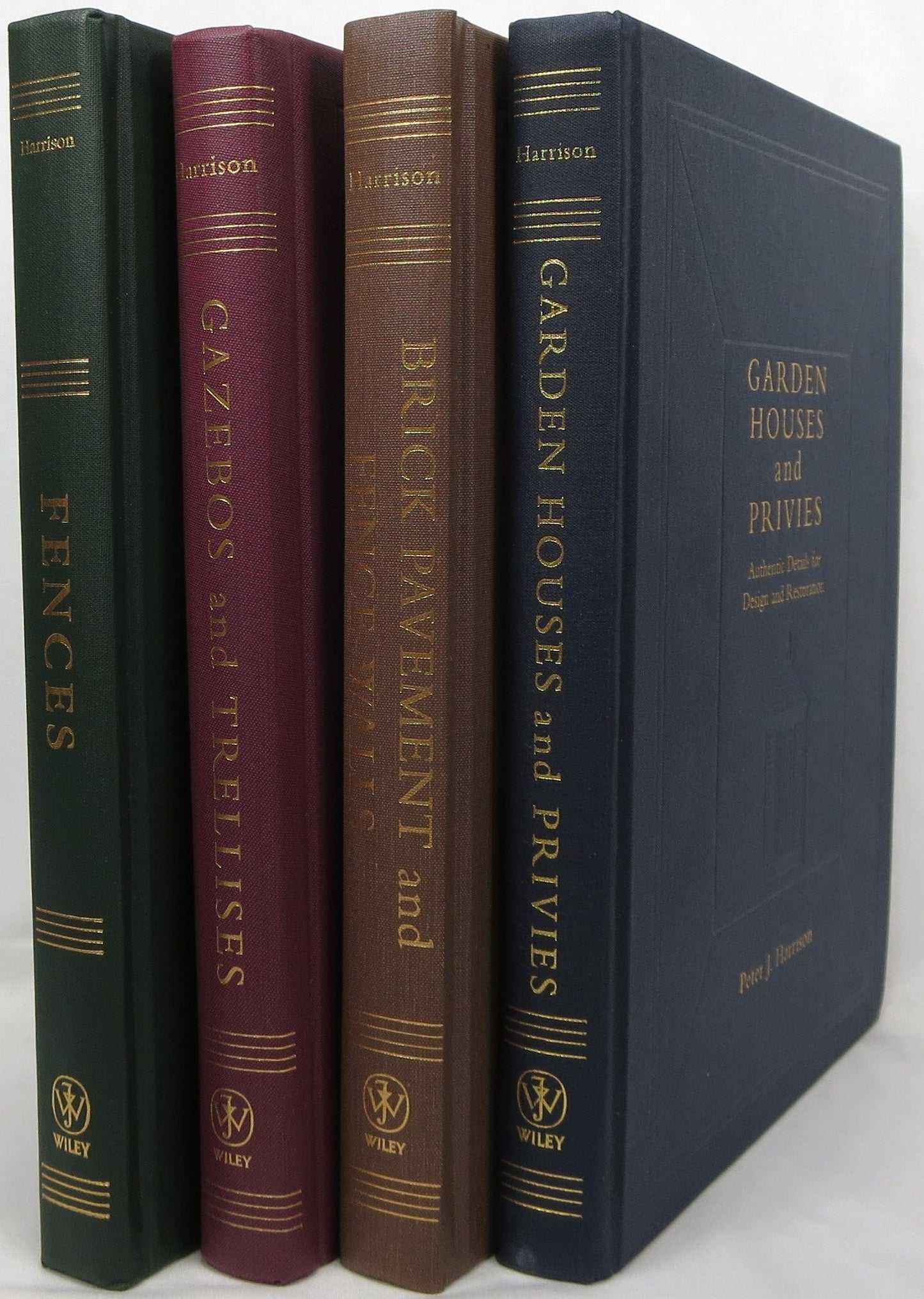 Fences/Gazebos and Trellises/Brick Pavement and Fence-Walls/Garden Houses and Privies: Authentic Details for Design and Restoration