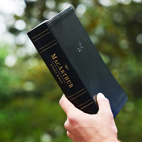 ESV, MacArthur Study Bible, 2nd Edition, Leathersoft, Black: Unleashing God's Truth One Verse at a Time