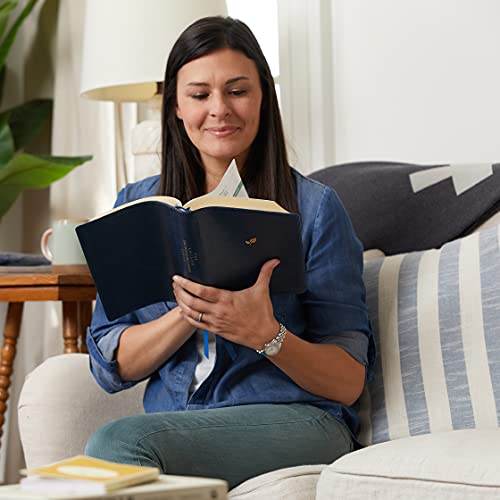 NIV, Lucado Encouraging Word Bible, Leathersoft, Blue, Comfort Print: Holy Bible, New International Version