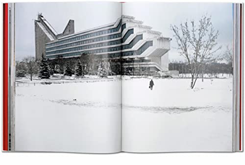 Frédéric Chaubin. CCCP. Cosmic Communist Constructions Photographed (Multilingual Edition)