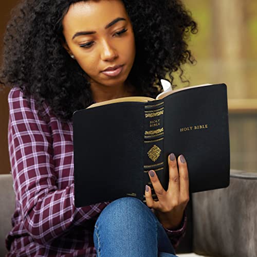 KJV, Personal Size Reference Bible, Sovereign Collection, Genuine Leather, Black, Red Letter, Thumb Indexed, Comfort Print: Holy Bible, King James Version