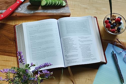 Flourish: The NIV Bible for Women, Leathersoft, Brown, Comfort Print