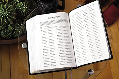 NIV, Men's Devotional Bible (By Men, for Men), Large Print, Leathersoft, Black, Comfort Print