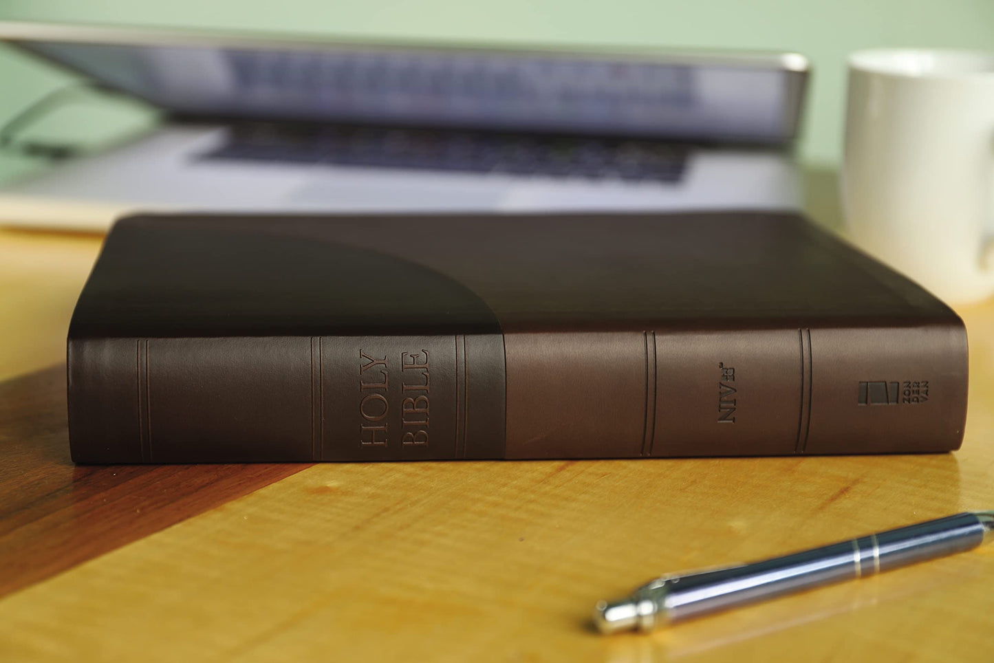 NIV, Super Giant Print Reference Bible (Font Size: 16.5-point), Leathersoft, Brown, Red Letter, Thumb Indexed, Comfort Print