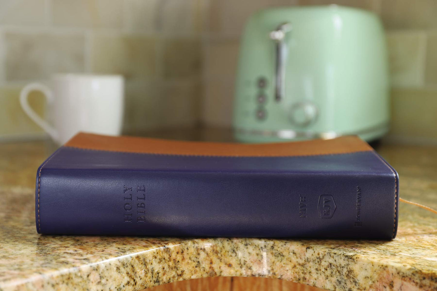 NIV, KJV, Parallel Bible, Large Print, Leathersoft, Navy/Tan: The World's Two Most Popular Bible Translations Together