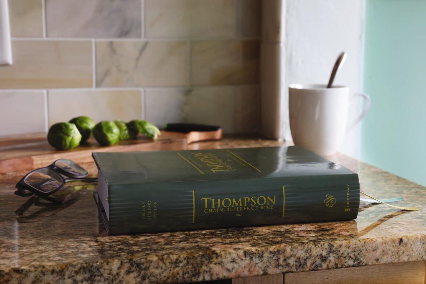 ESV, Thompson Chain-Reference Bible, Hardcover, Green, Red Letter