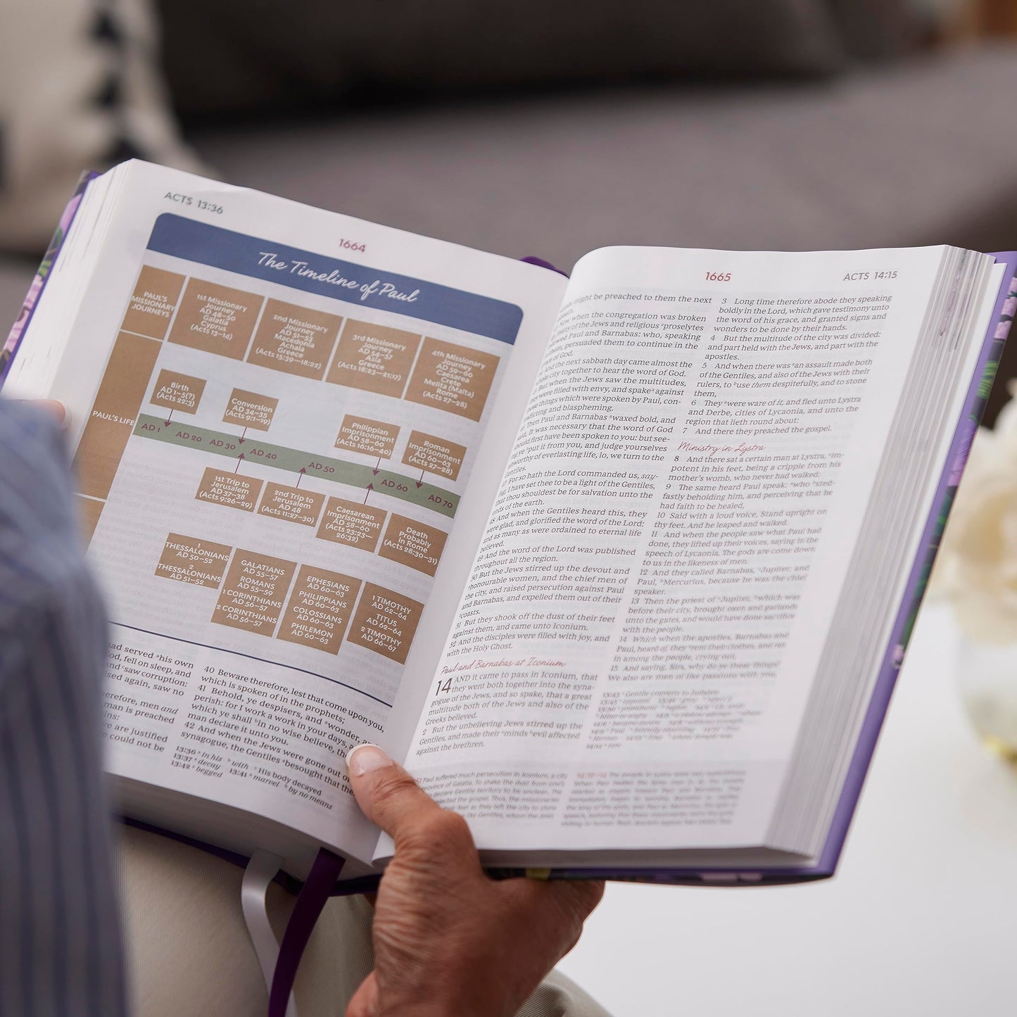 KJV, The Woman's Study Bible, Hardcover, Red Letter, Full-Color Edition, Comfort Print: Receiving God's Truth for Balance, Hope, and Transformation