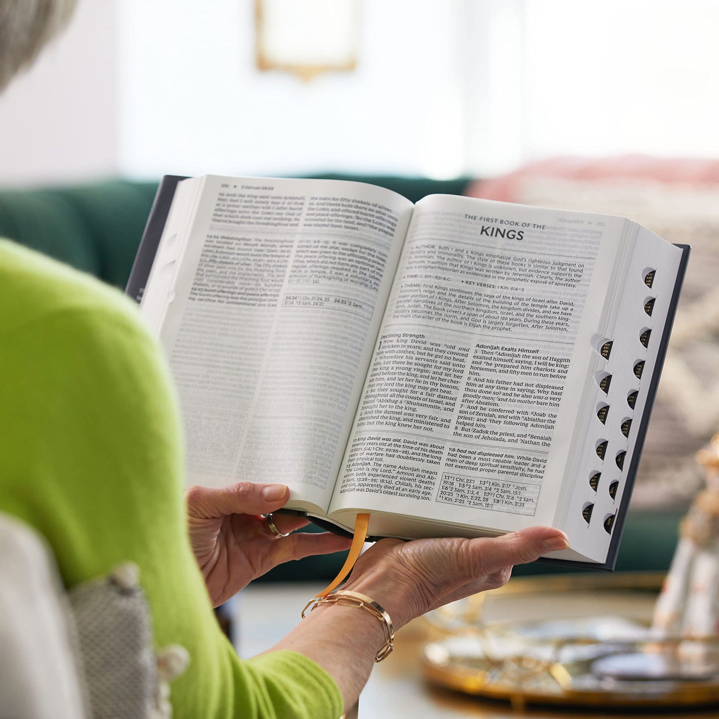 KJV, Foundation Study Bible, Large Print, Leathersoft, Brown, Red Letter, Thumb Indexed, Comfort Print: Holy Bible, King James Version