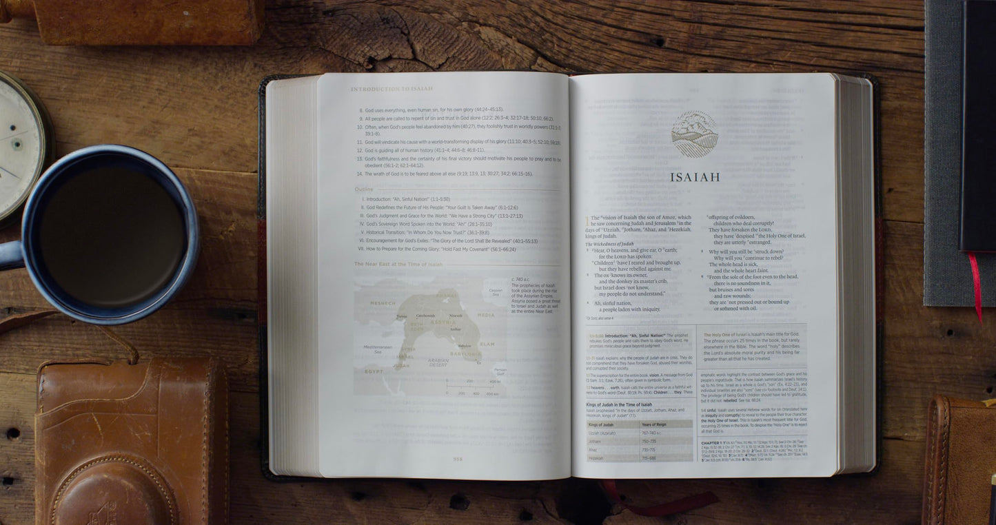 ESV Men's Study Bible (TruTone, Forest/Tan, Trail Design): Holy Bible, English Standard Version