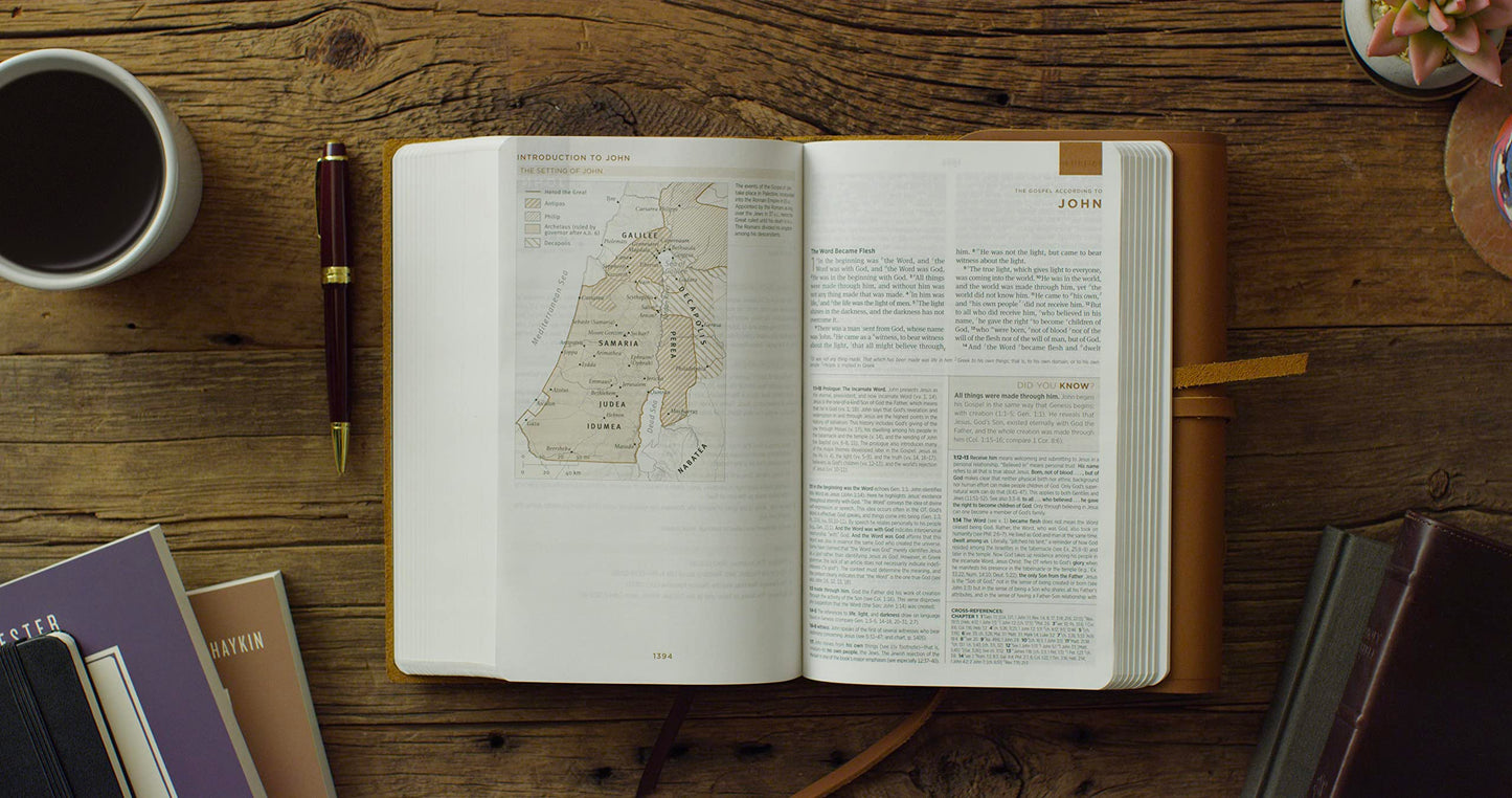 ESV Student Study Bible (Natural Leather, Brown, Flap with Strap): Holy Bible, English Standard Version