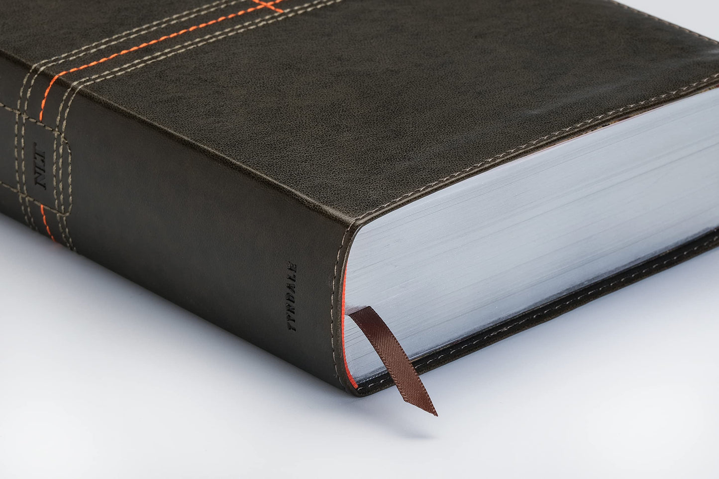 Every Man's Bible NLT (LeatherLike, East–West Grey, Indexed)