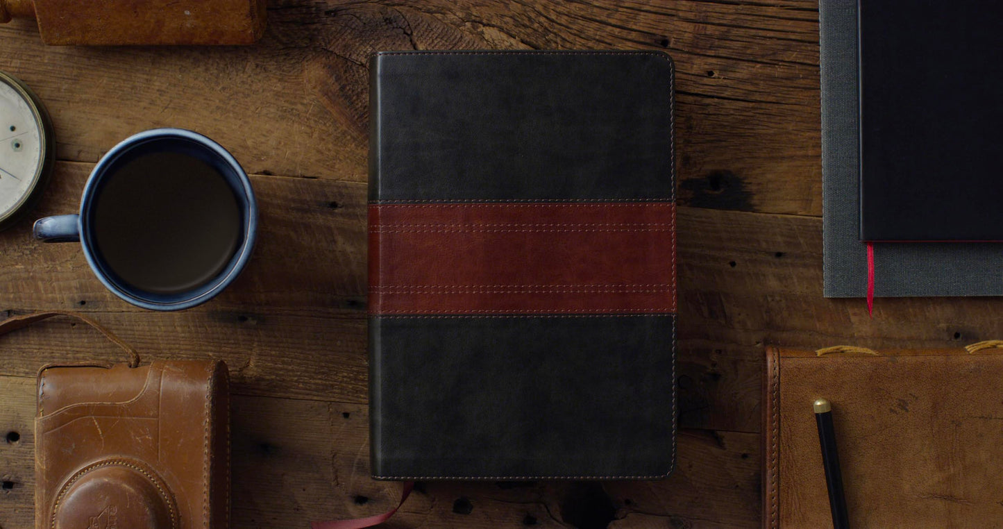 ESV Men's Study Bible (TruTone, Forest/Tan, Trail Design): Holy Bible, English Standard Version