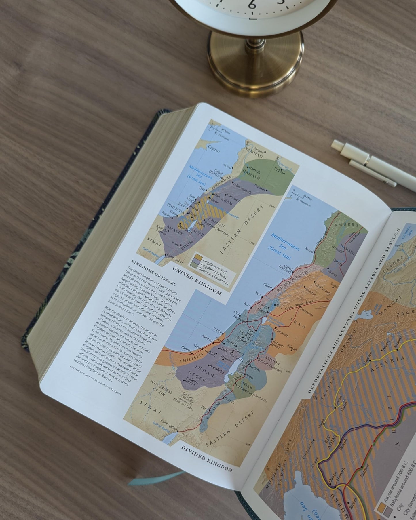 NLT Life Application Study Bible, Third Edition, Large Print (LeatherLike, Meadow Teal, Indexed, Red Letter)