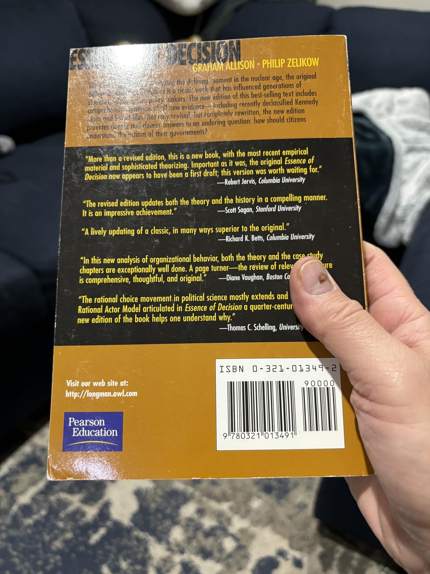 Essence of Decision: Explaining the Cuban Missile Crisis