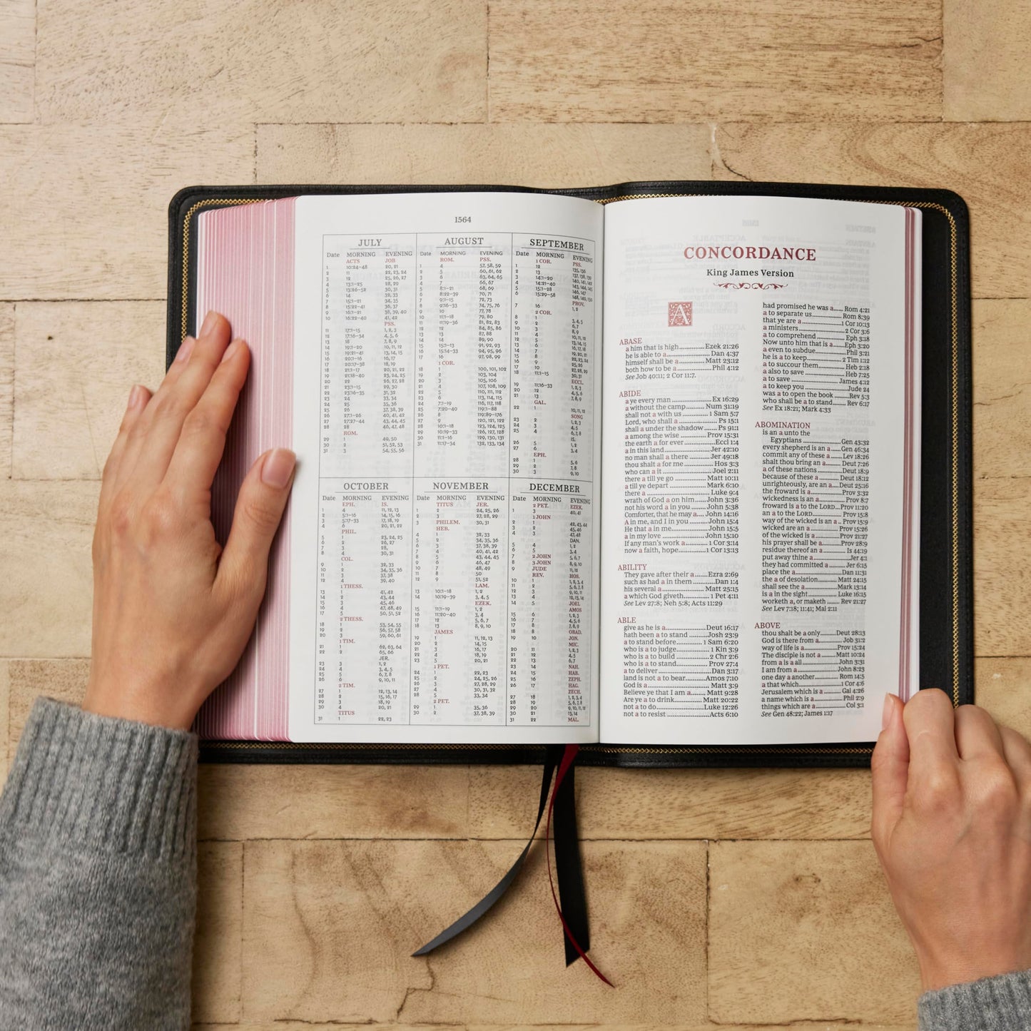 KJV, Personal Size Reference Bible, Sovereign Collection, Black Premium Goatskin Leather, Premier Collection, Comfort Print