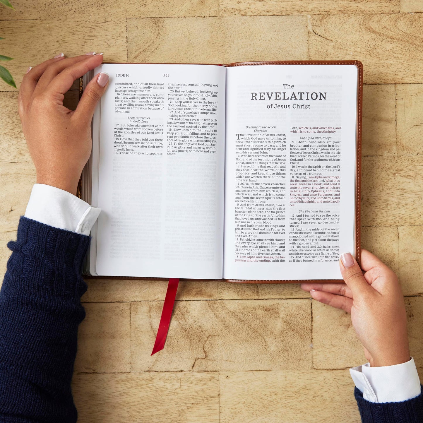 KJV, Personal Size New Testament, Black Genuine Leather, Red Letter, Comfort Print